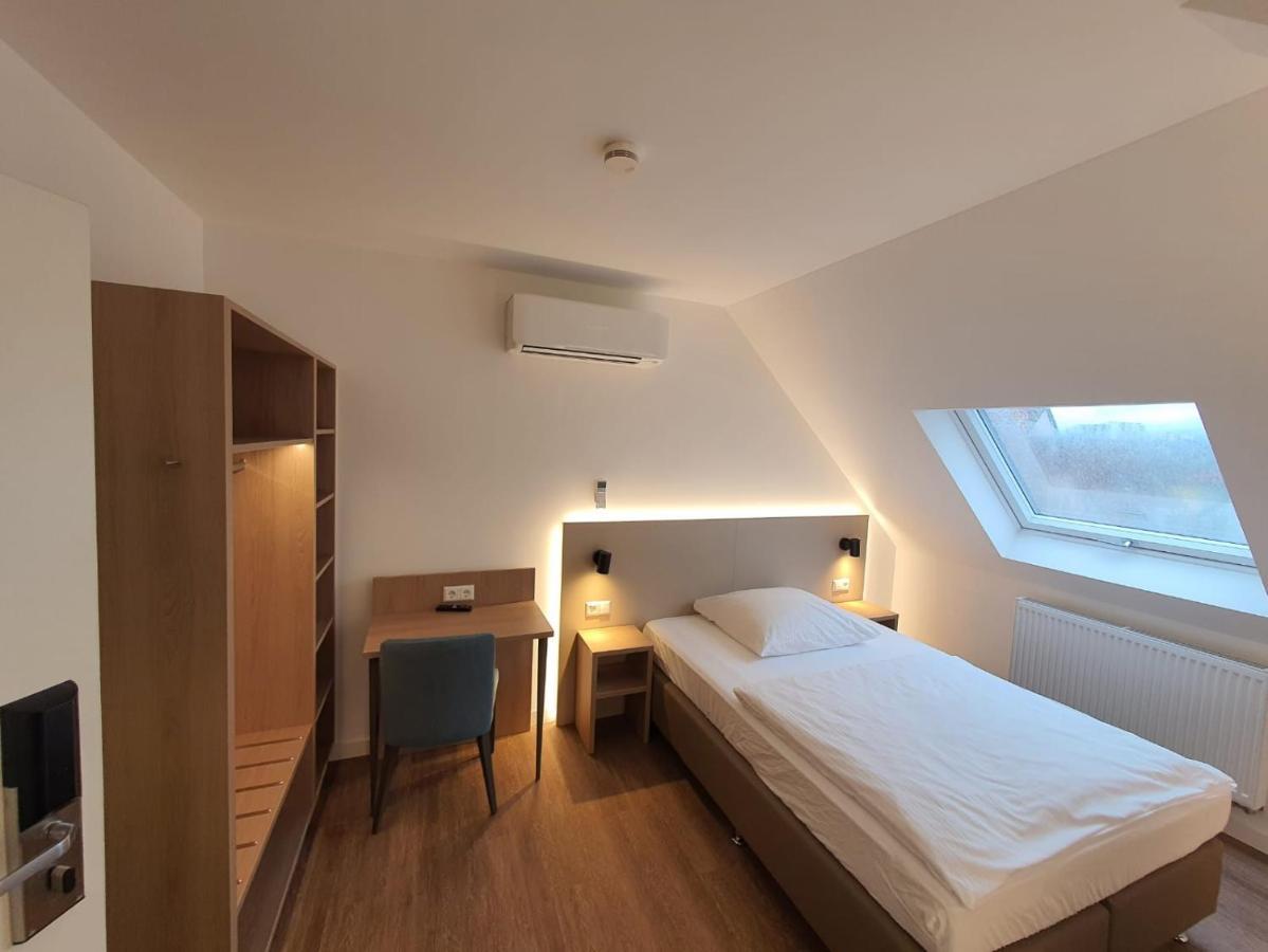 Hotel Zur Traube Moglingen Eksteriør billede