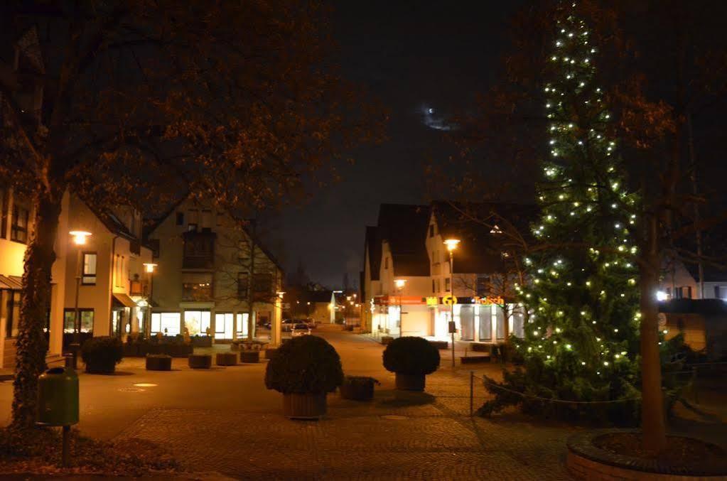 Hotel Zur Traube Moglingen Eksteriør billede