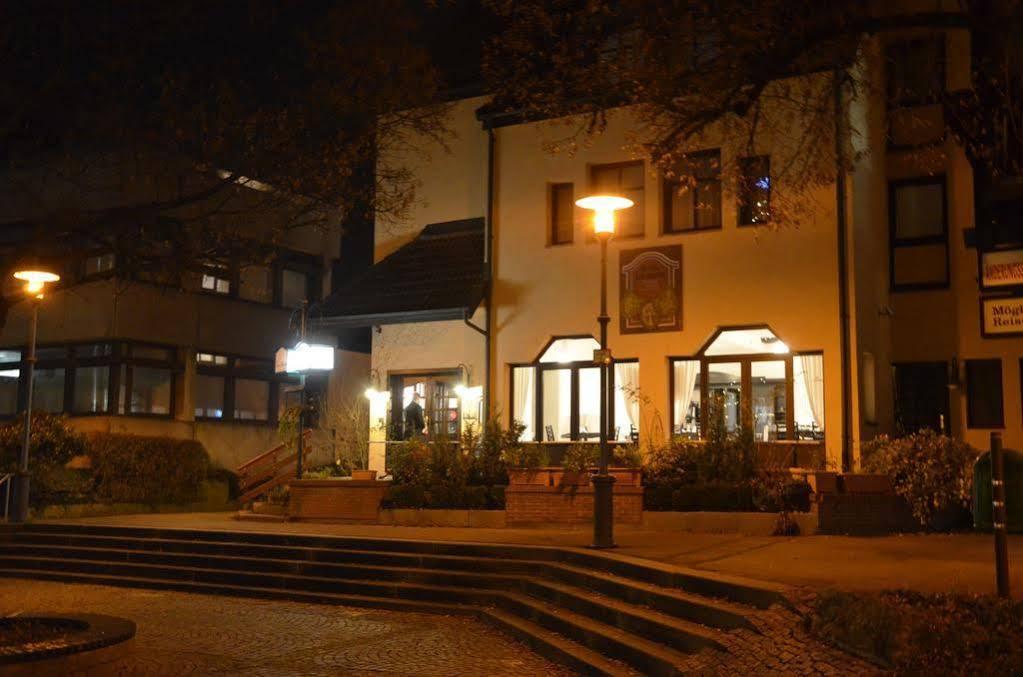 Hotel Zur Traube Moglingen Eksteriør billede